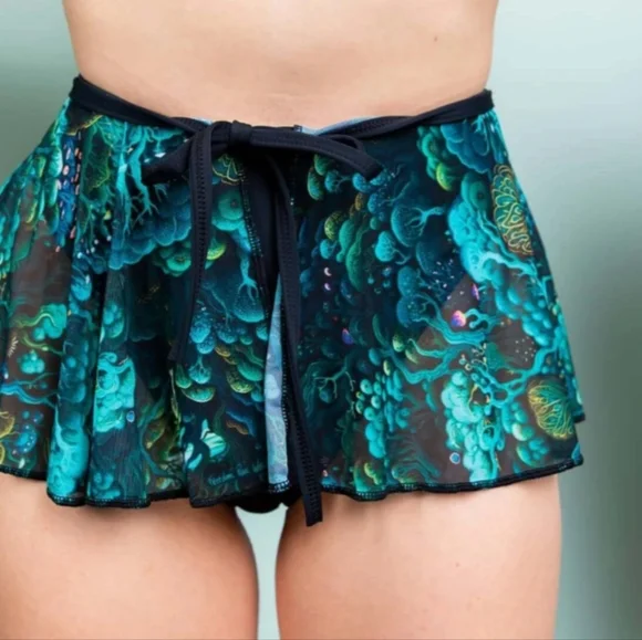 NWT Faewood Mesh Swirl Skirt - Picture 3 of 3